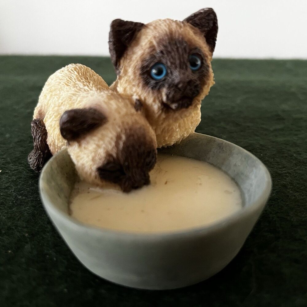 Vintage Stone Critters Figurine Siamese Kittens Drinking Milk Made In USA 1992